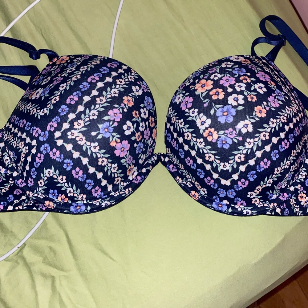 Victoria’s Secret bra